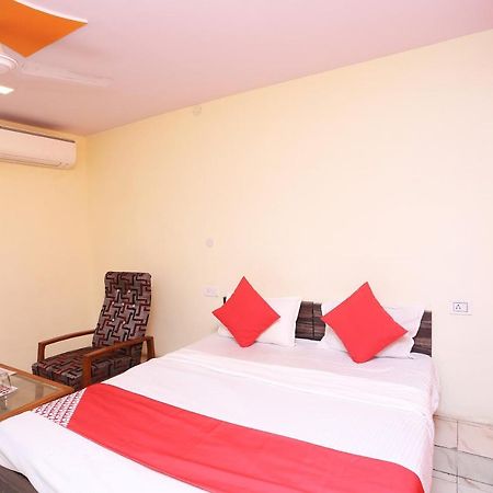 Oyo 37533 Hotel Ashirwad Jabalpur Ngoại thất bức ảnh