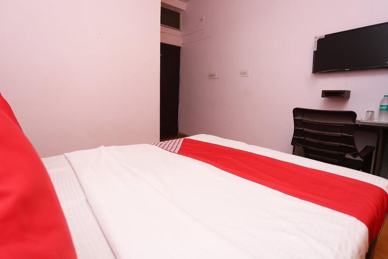 Oyo 37533 Hotel Ashirwad Jabalpur Ngoại thất bức ảnh