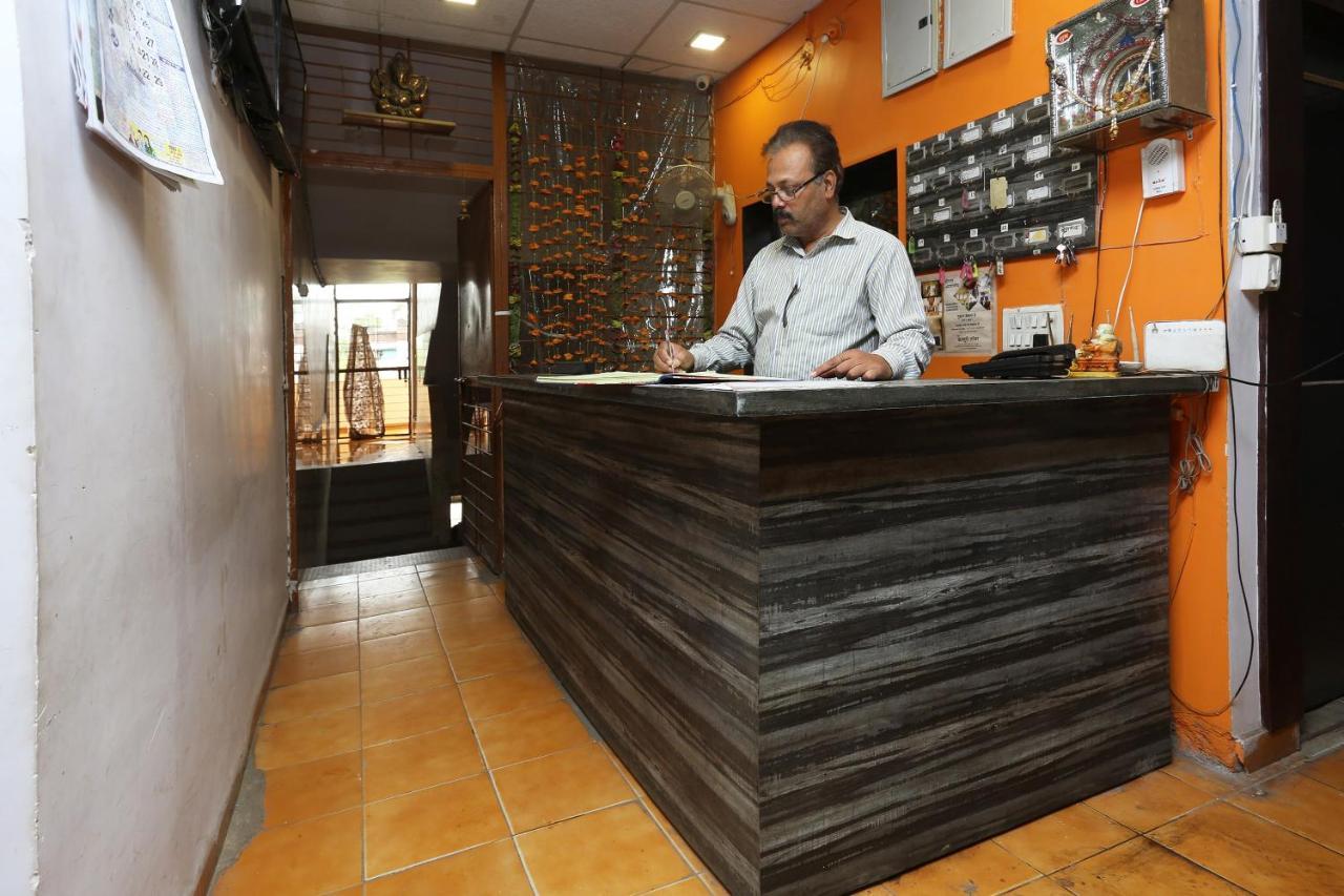 Oyo 37533 Hotel Ashirwad Jabalpur Ngoại thất bức ảnh