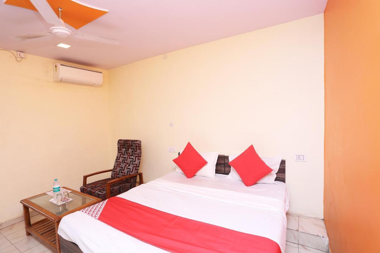 Oyo 37533 Hotel Ashirwad Jabalpur Ngoại thất bức ảnh